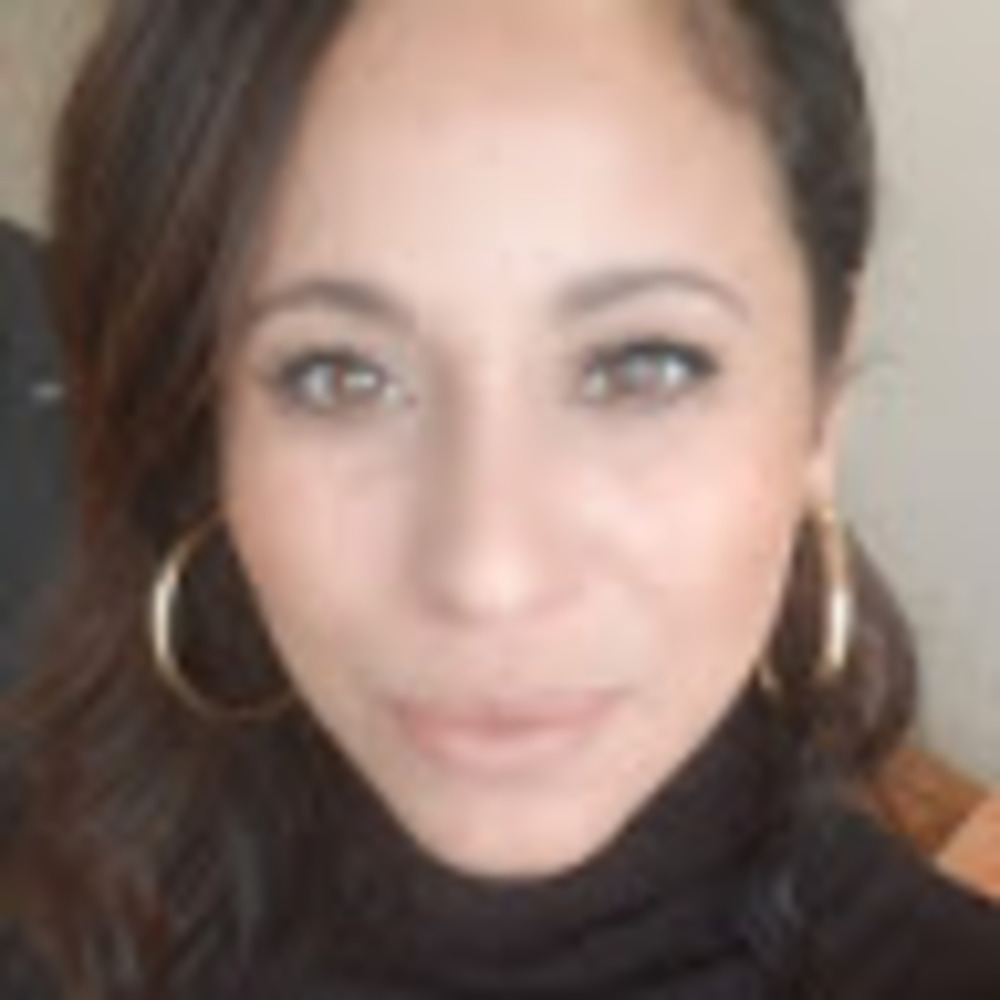 Meet your Posher, Raquel